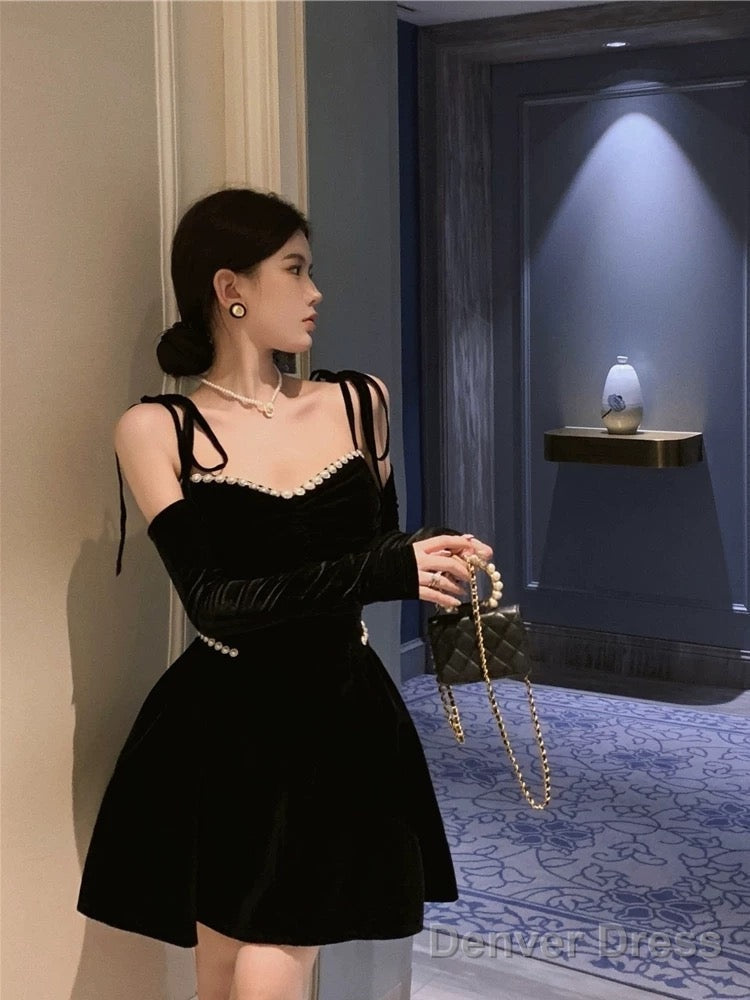 Chic A Line Black Velvet Homecoming Dress 16Th Birthday Outfits