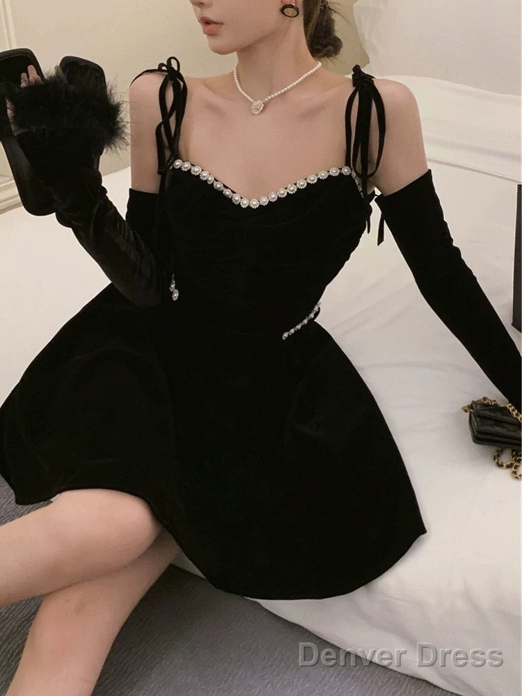 Chic A Line Black Velvet Homecoming Dress 16Th Birthday Outfits