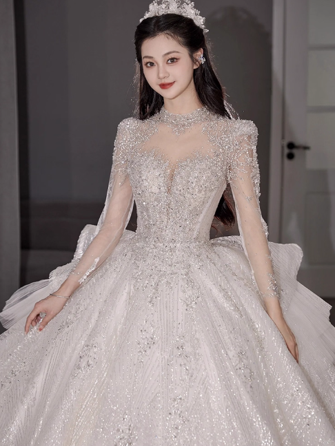 Chic A-Line Long Wedding Dress Tulle White Bridal Gown Long Sleeves Bridal Dresses