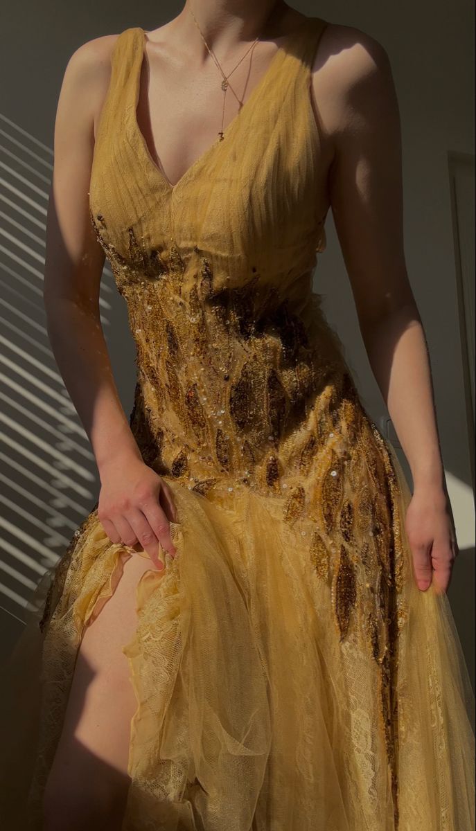 Chic A Line V Neckline Yellow Tulle Long Evening Dress Prom Dresses Main image