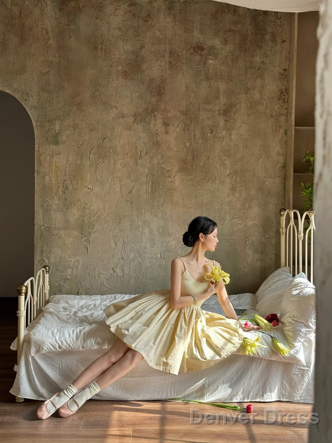 Chic Ball Gown Spaghetti Straps Champagne Homecoming Dresses Birthday Dress Birthday Outfits