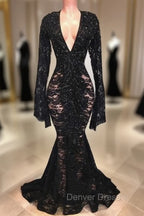 Chic Black Lace V-neck Long Sleevess Mermaid Prom Dresses Sheer Floor Length Evening Gowns