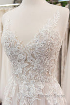 Chic Long A line V neck Appliques Lace Tulle Wedding Dresses