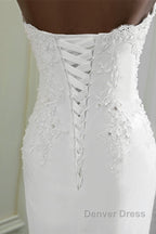 Chic Long Mermaid Strapless Lace Appliques Wedding Dresses
