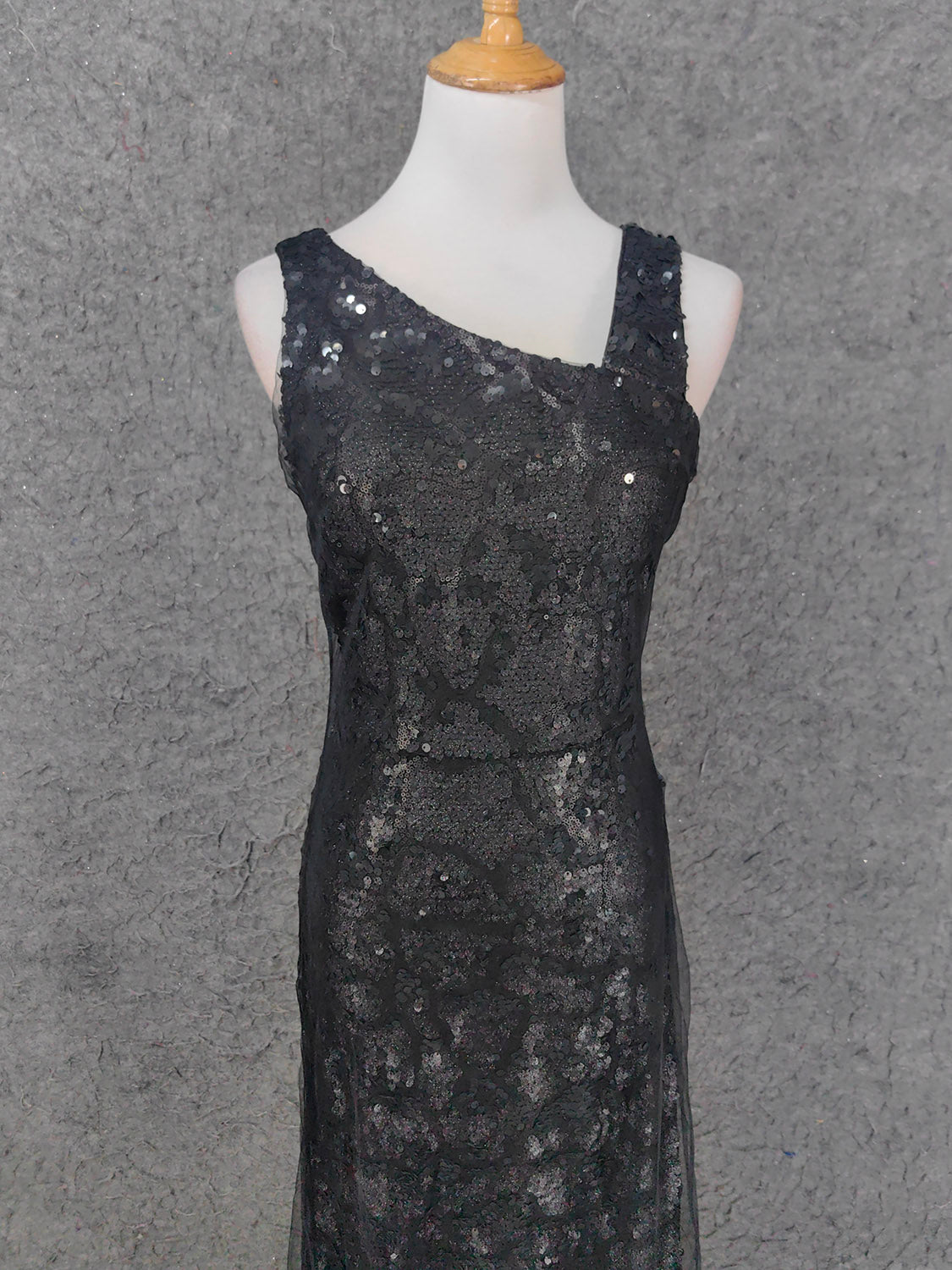 Classic Black Slim-Fit Asymmetric Neck Sequin Tulle Long Prom Dresses Evening Dresses Secondary image