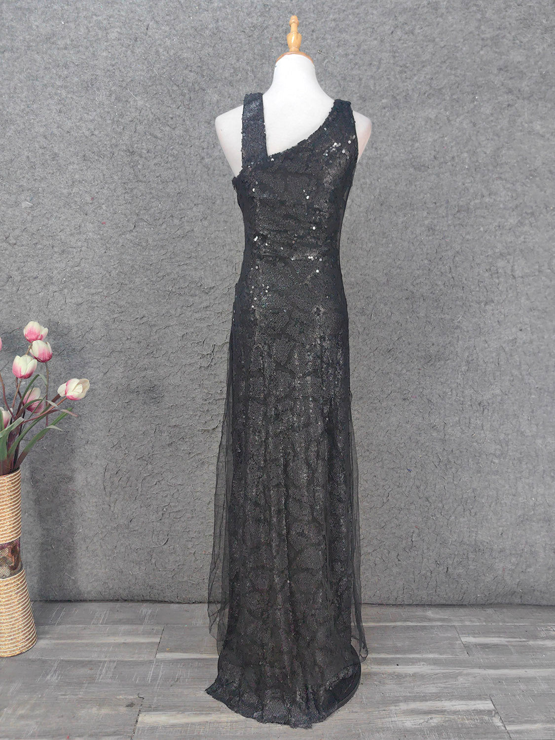Classic Black Slim-Fit Asymmetric Neck Sequin Tulle Long Prom Dresses Evening Dresses
