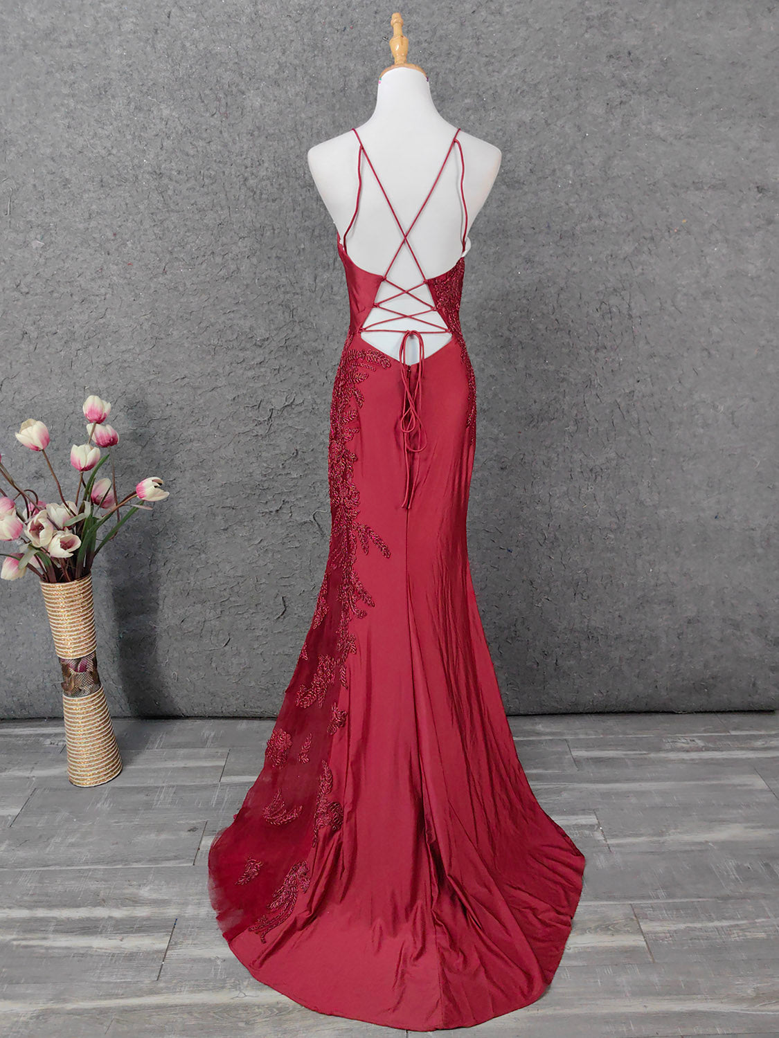 Classic Burgundy Mermaid Spaghetti Strap V-Neck Embroidered Satin Long Prom Dresses Evening Dresses