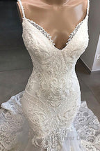 Classic Spaghetti Strap V neck White Sleeveless Mermaid Open Back Wedding Dresses with Chapel Train