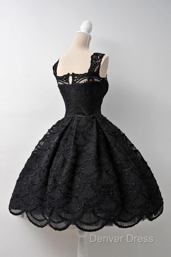 Classic Square Knee-Length Sleeveless Black Lace Homecoming Dresses Secondary image