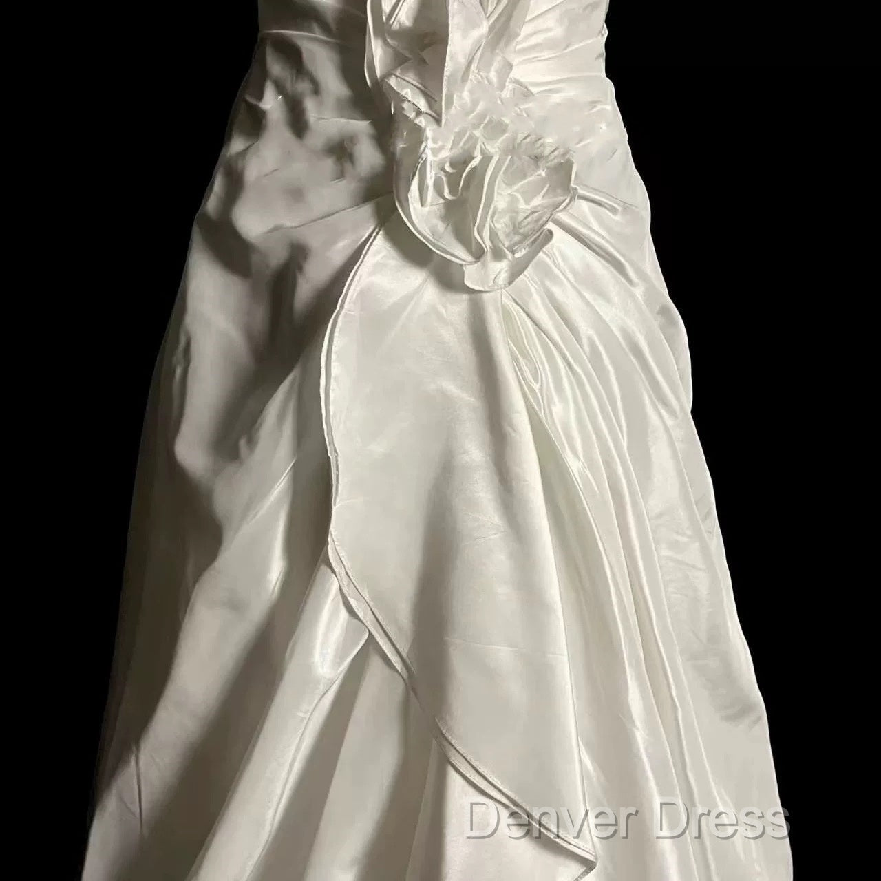 Classy A Line Halter Satin Ivory Long Wedding Dresses Bridal Dresses