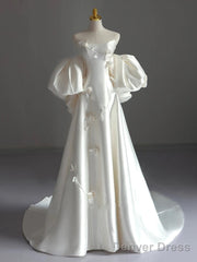Classy Ball Gown Strapless Short Sleeves Satin White Wedding Dresses Brides Dress