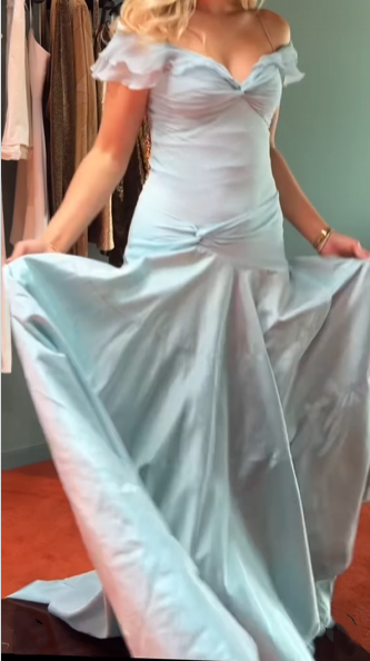 Classy Mermaid Off The Shoulder Light Sky Blue Prom Dress