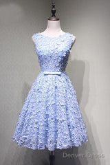 Crew Knee-Length Open Back Appliques Blue Lace Homecoming Dress
