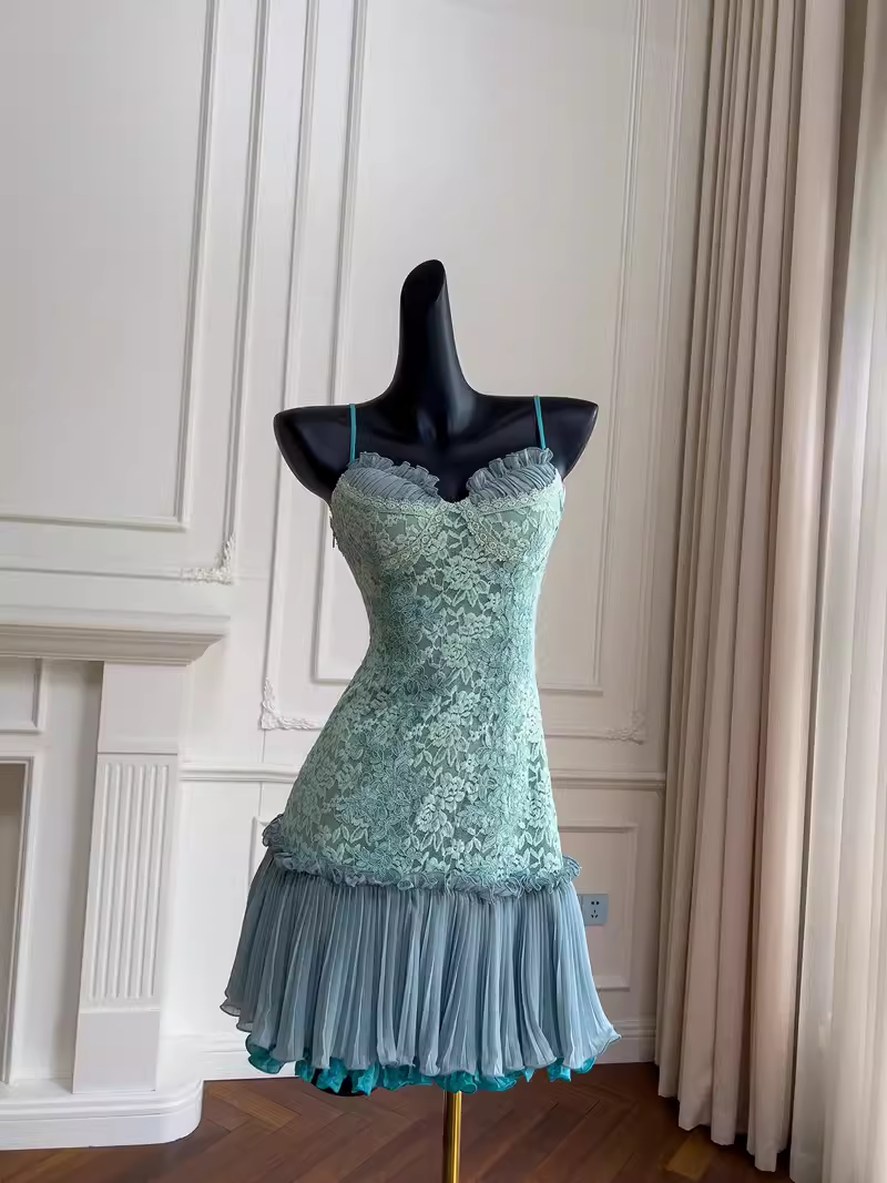 Cute A Line Spaghetti Straps Lace Birthday Outfit Homecoming Dresses
