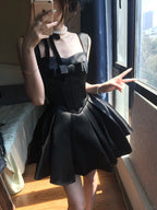 Cute Black Satin Bow A-Line Mini 17Th Birthday Homecoming Dresses