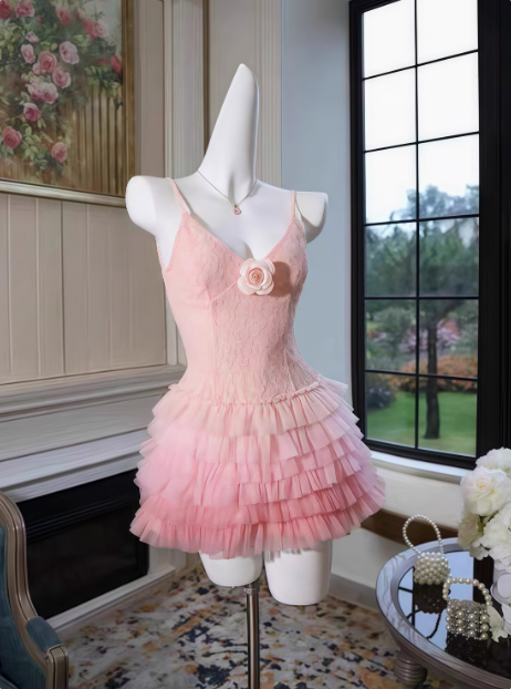 Cute Gradient Pink Lace V-Neck Princess Puffy Birthday Skirt Homecoming Dresses Main image