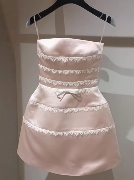 Cute Pink Suspender Satin Lace 17Th Birthday Homecoming Dresses