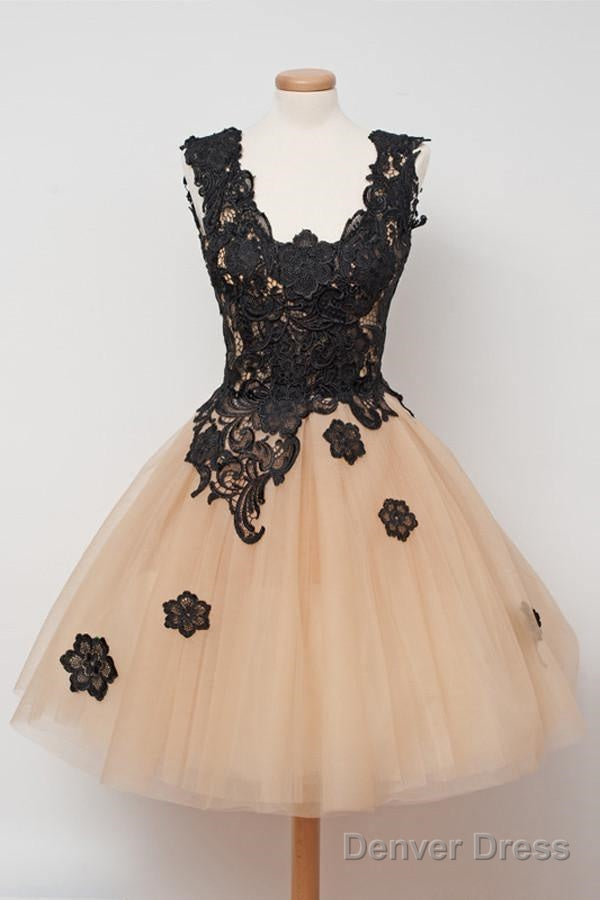Cute Square Knee-Length Homecoming Dress With Black Lace Appliques