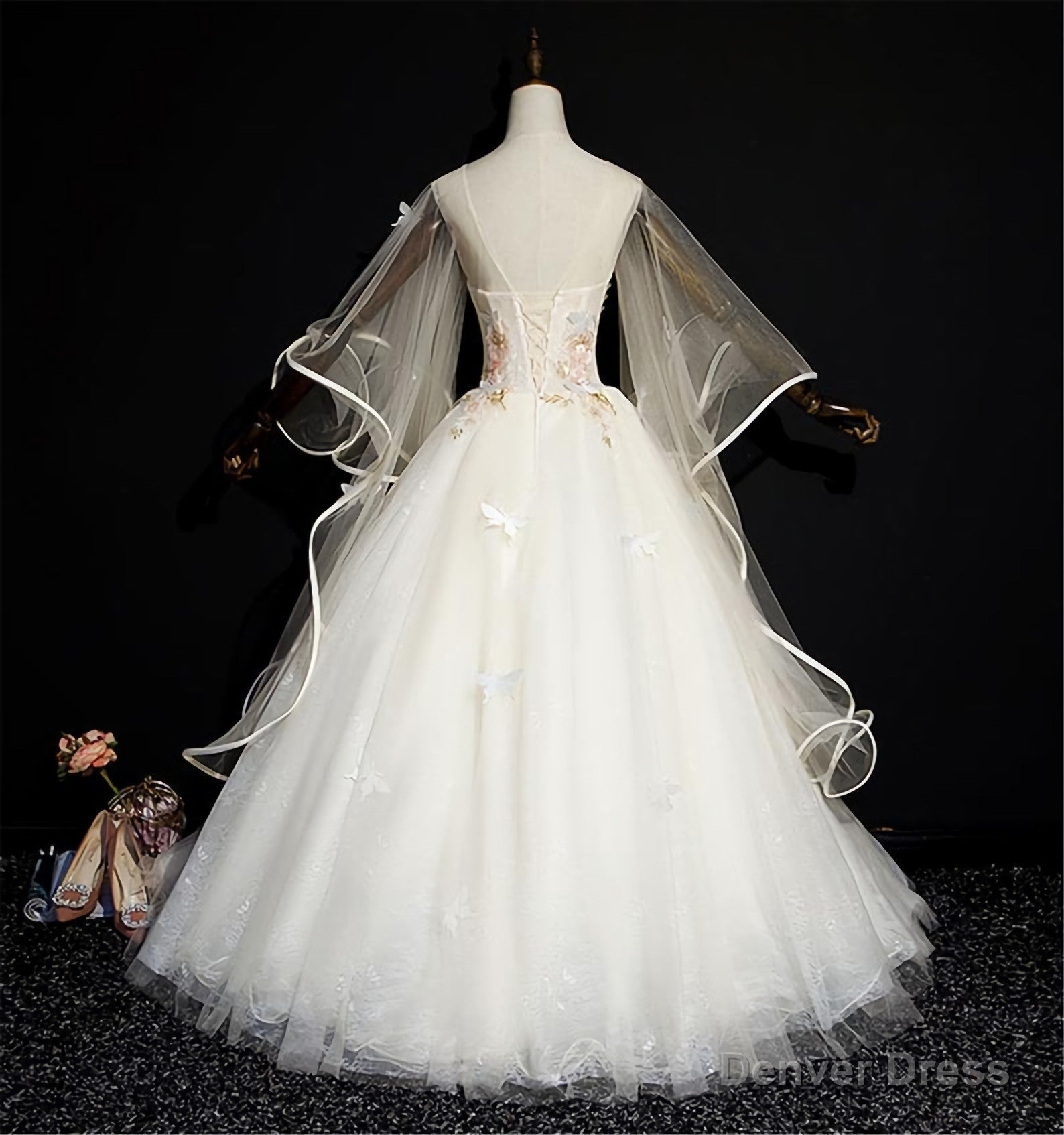 Soft Yellow Quinceanera Dress, Fashion Puffy Prom Dress, Illusion Sleeves Bridal Gowns Corset Wedding Gowns Butterfly Appliques Bridal Dresses Secondary image