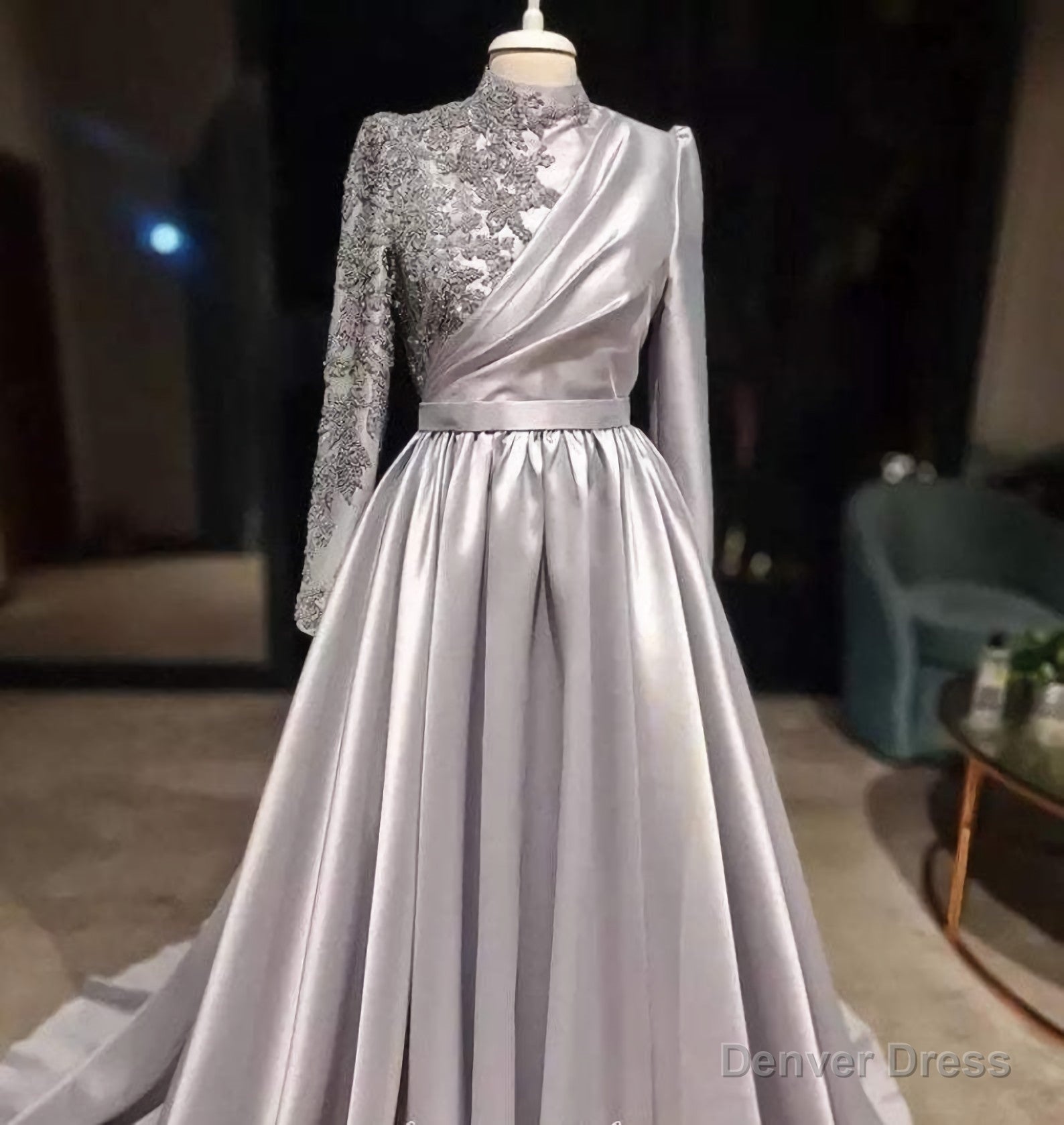 Rose Gold Silver Prom Dress, Long Sleeves Dubai Prom Dresses, Muslim Women Wedding Prom Gown 2026 Elegant Silver Grey Arabic Engagement