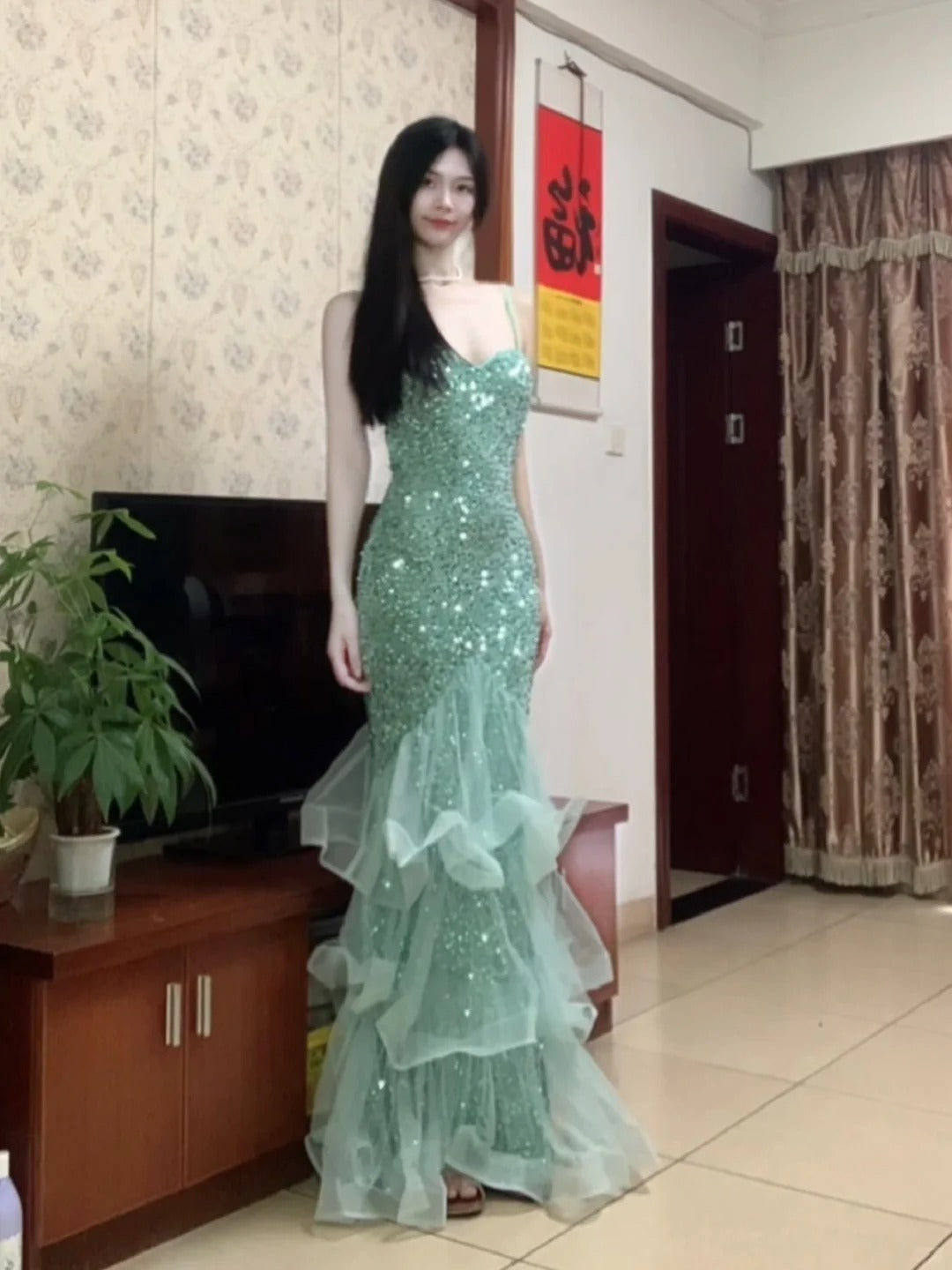 Dreamy Princess Mint Green Mermaid Spaghetti Strap Backless Sequined Long Prom Dresses Evening Dresses Secondary image