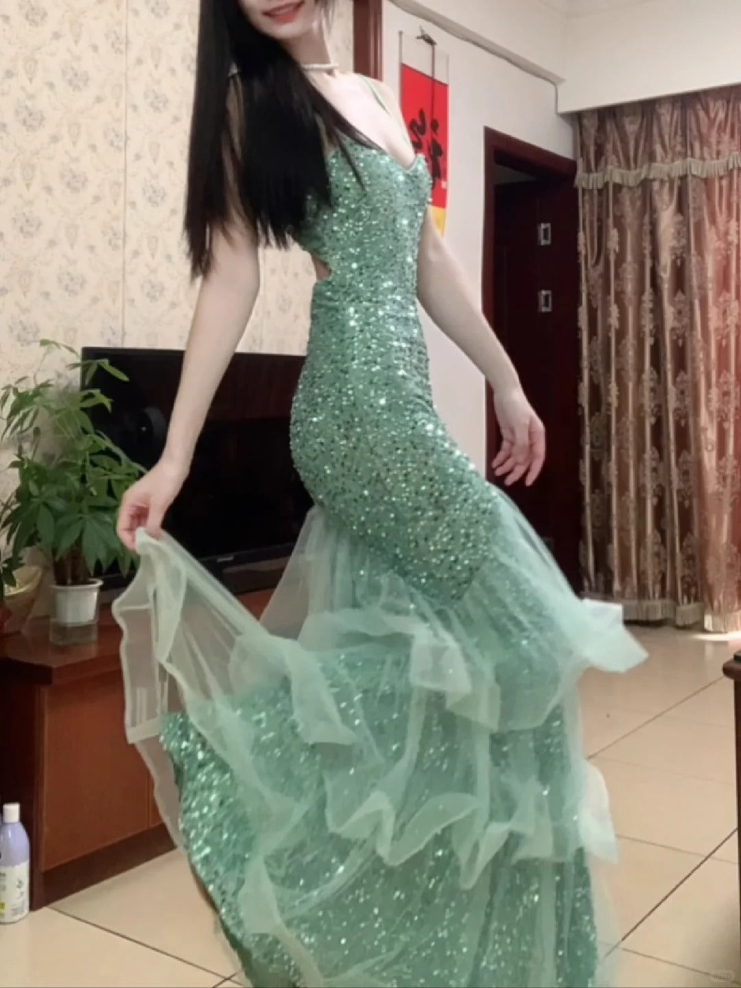 Dreamy Princess Mint Green Mermaid Spaghetti Strap Backless Sequined Long Prom Dresses Evening Dresses
