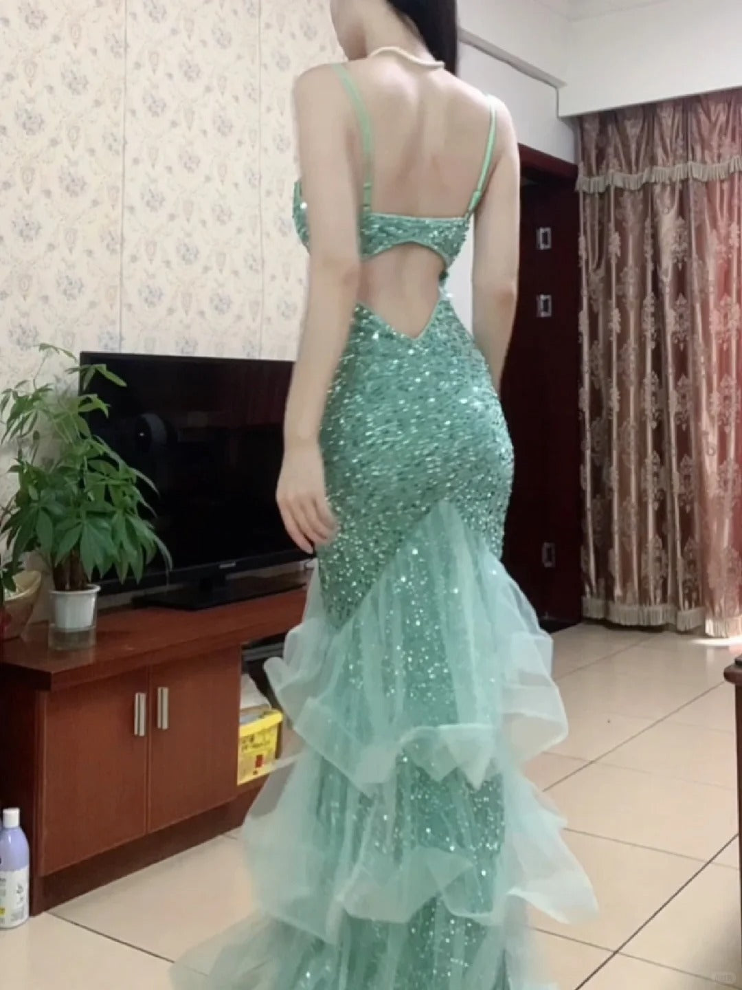 Dreamy Princess Mint Green Mermaid Spaghetti Strap Backless Sequined Long Prom Dresses Evening Dresses