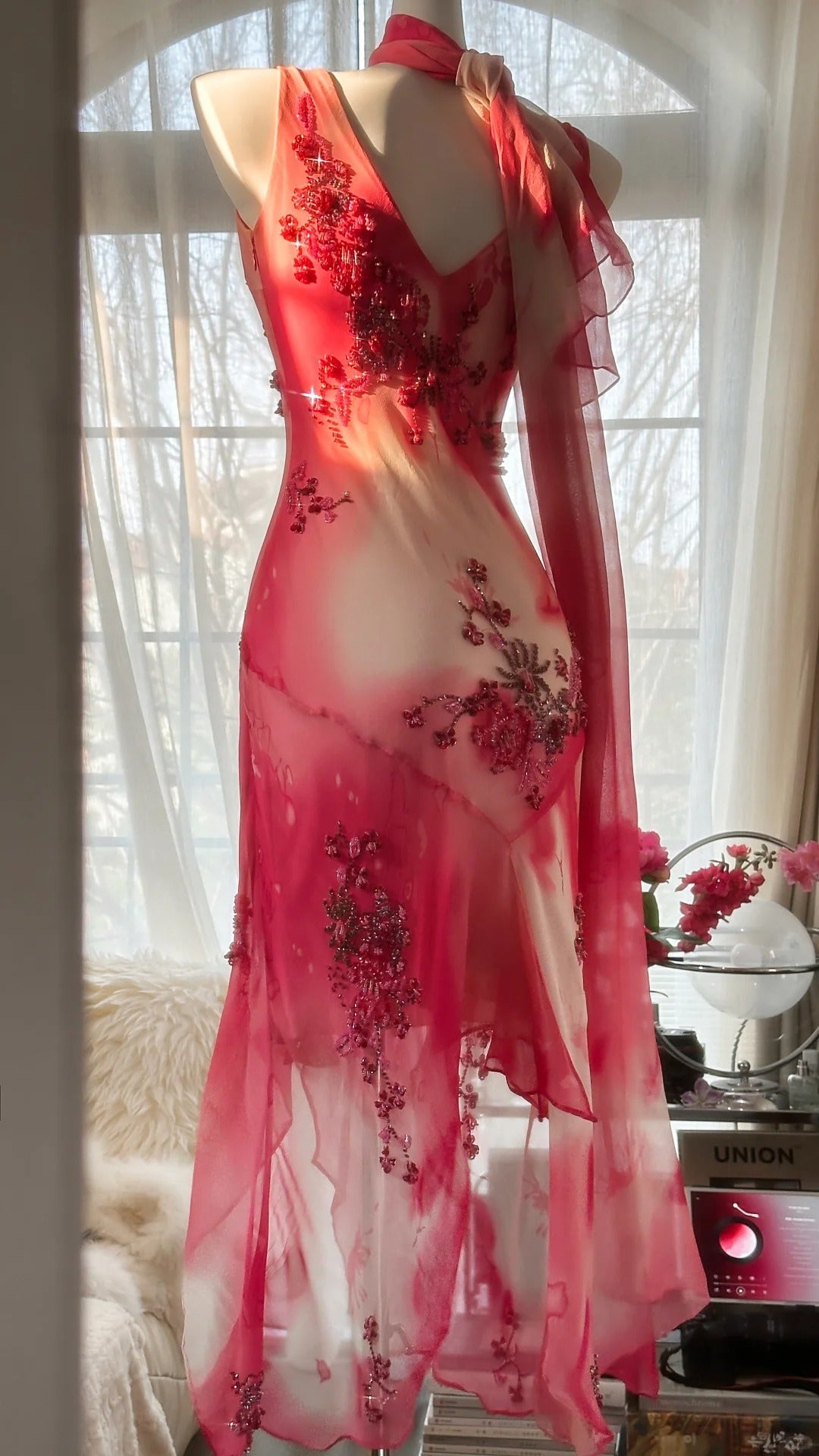Dreamy Smudged Flower Beaded Chiffon Irregular Skirt Prom Dress Main image