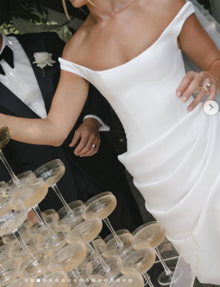 Dreamy Wedding Dress Sheath Off The Shoulder White Satin Summer Long Wedding Dresses Bridal Gown Secondary image
