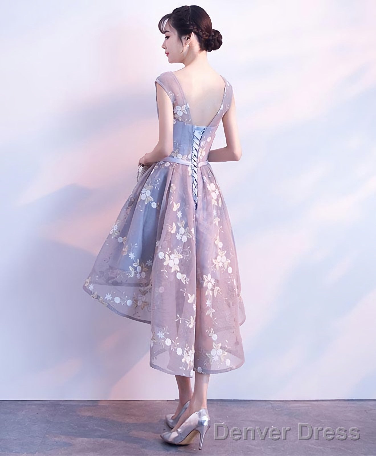 Cute Lace Round Neck Short Prom Dress Homecoming Dress