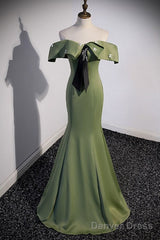 Elegant And Noble Clover Green Off The Shoulder Sleeveless Fishtail Evening Dress With Clover Green Off The Back Strap And Ground Length Prom Dress