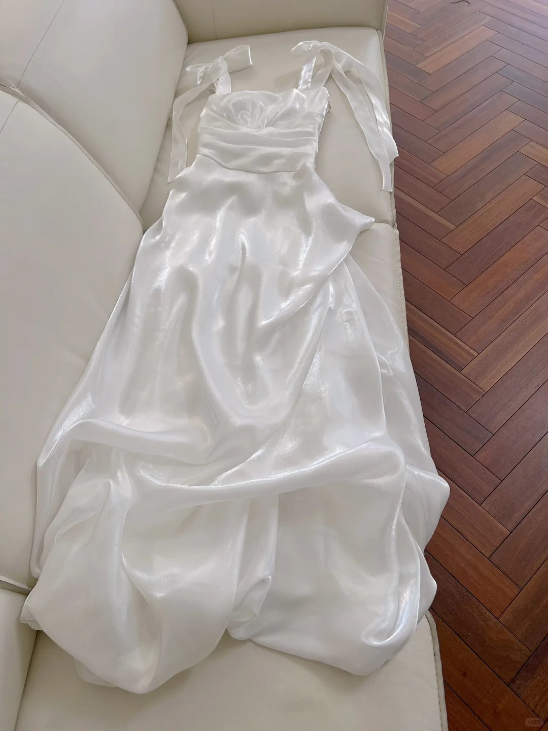 Elegant And Simple White Bud Square Neck Suspender Satin Prom Dresses Evening Dresses Bridesmaid Dresses