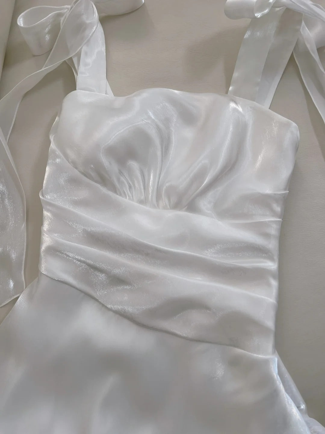 Elegant And Simple White Bud Square Neck Suspender Satin Prom Dresses Evening Dresses Bridesmaid Dresses