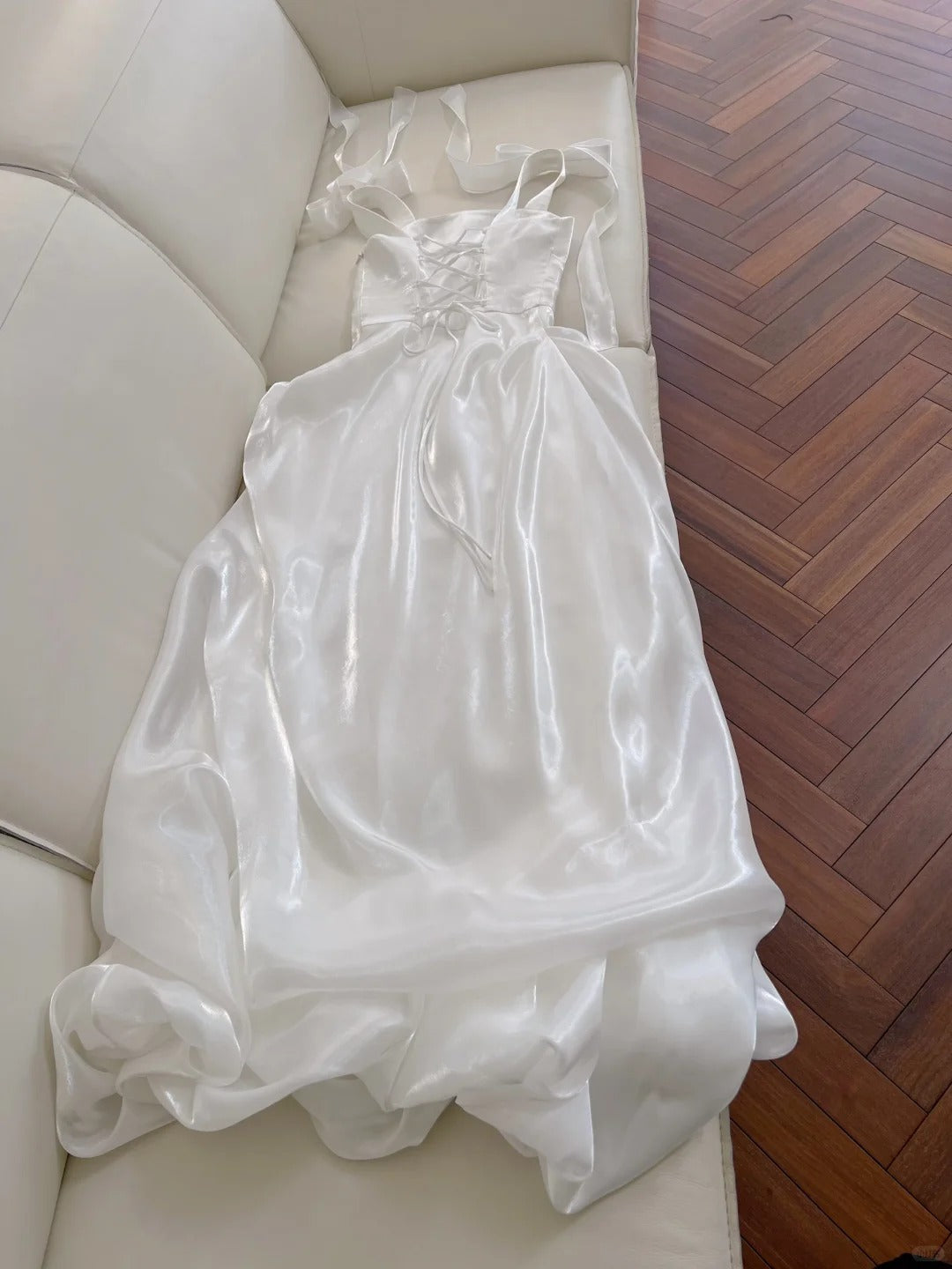 Elegant And Simple White Bud Square Neck Suspender Satin Prom Dresses Evening Dresses Bridesmaid Dresses