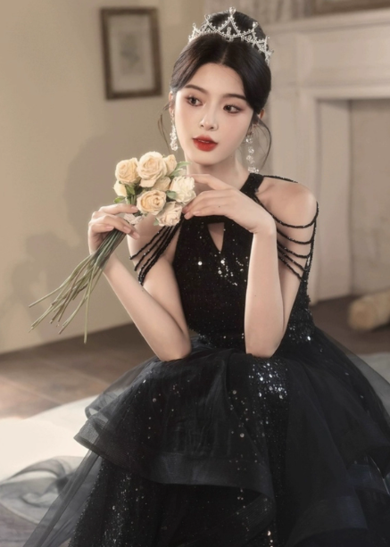 Elegant Black A-Line Halter Neck Chain Sequined Tulle Long Prom Dresses Evening Dresses