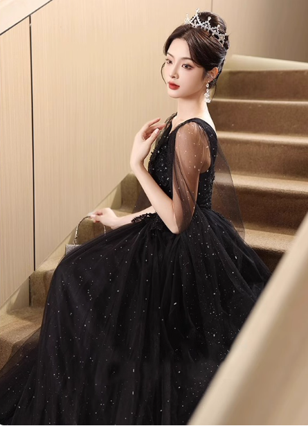 Elegant Black A-Line V-Neck Shawl Lace Tulle Long Prom Dresses Evening Dresses Secondary image