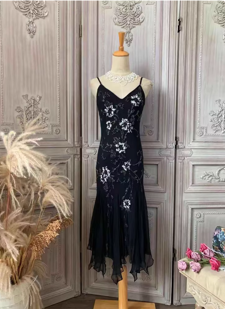 Elegant Black Mermaid Spaghetti Strap V-Neck Beaded Chiffon Long Prom Dresses Evening Dresses