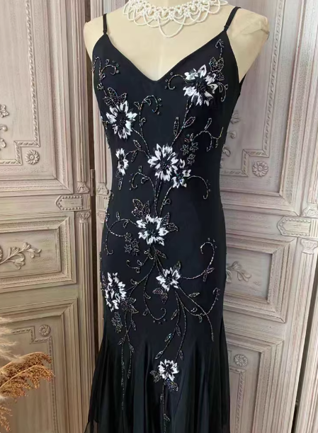 Elegant Black Mermaid Spaghetti Strap V-Neck Beaded Chiffon Long Prom Dresses Evening Dresses