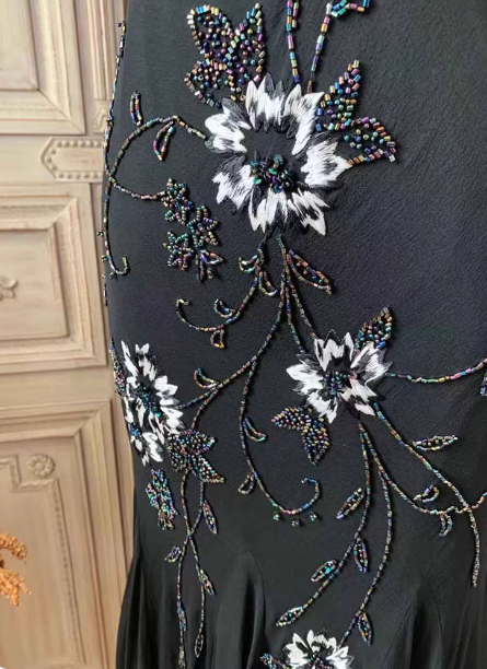 Elegant Black Mermaid Spaghetti Strap V-Neck Beaded Chiffon Long Prom Dresses Evening Dresses