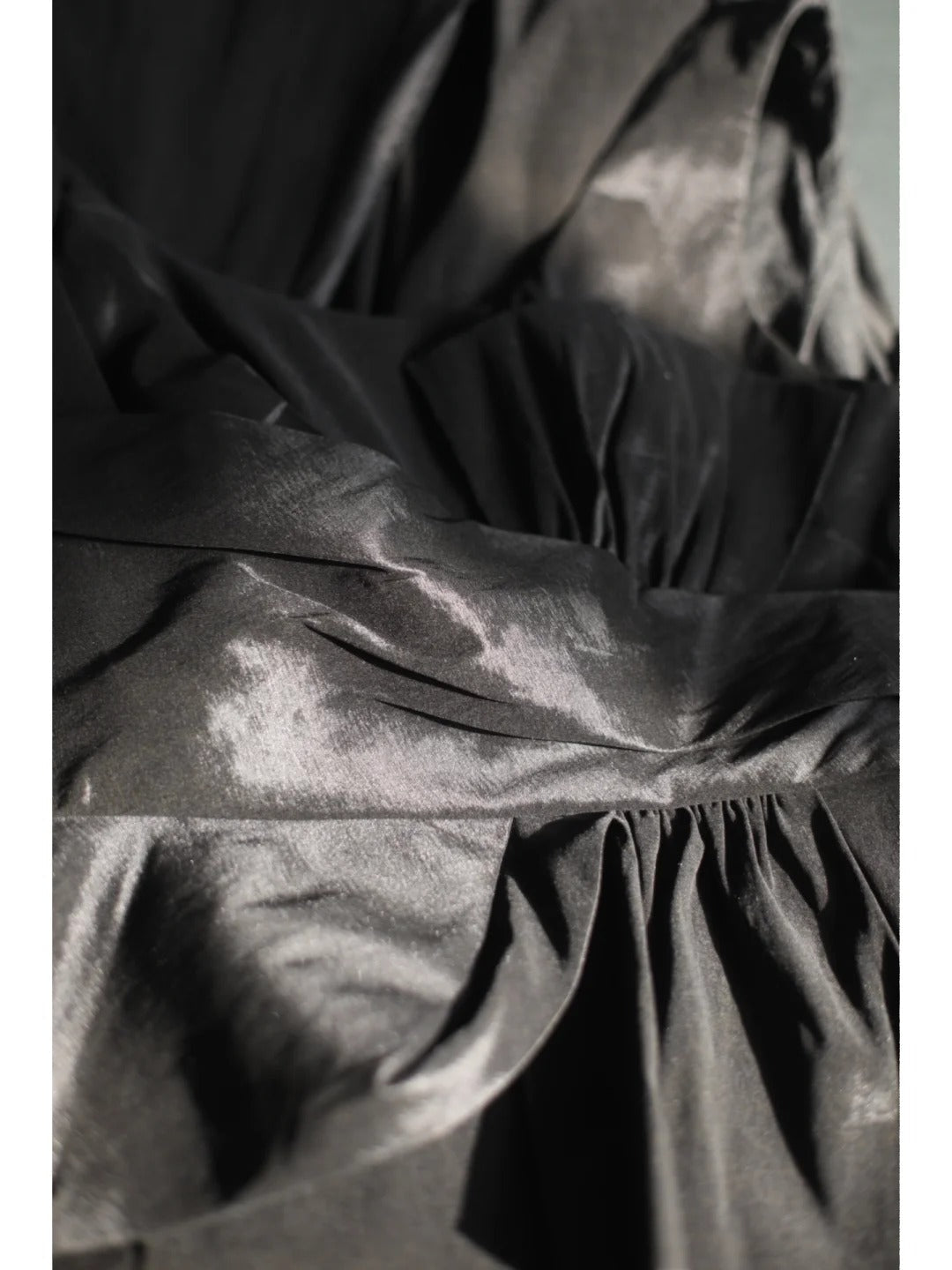 Elegant Black Pleated U-Neck Mermaid Satin Long Prom Dresses Evening Dresses