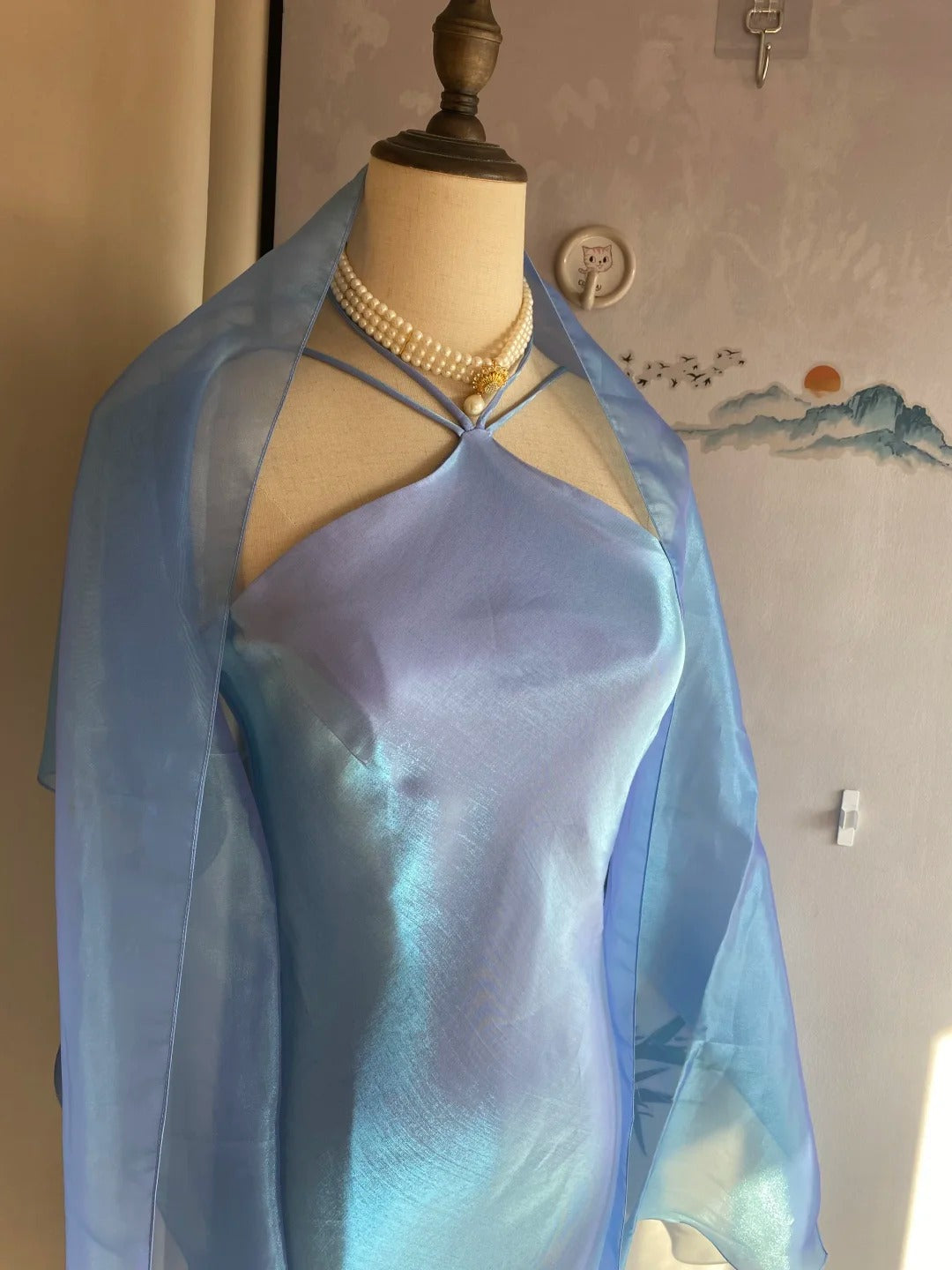 Elegant Blue Halter Neck Mermaid Satin Long Prom Dresses Evening Dresses