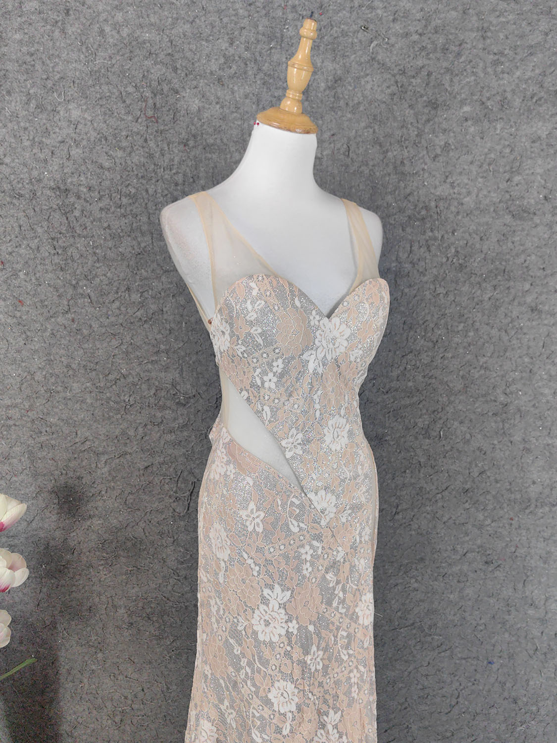 Elegant Blush Pink Lace Gradient Spaghetti Strap V-Neck Train Prom Dresses Evening Dresses