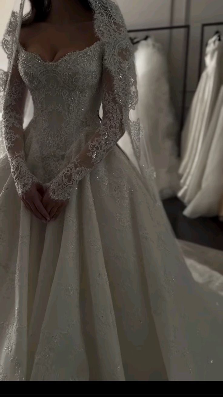 Elegant Bridal Dress Ball Gowns Off The Shoulder White Lace Wedding Dresses Minimalist Bridal Gown Main image