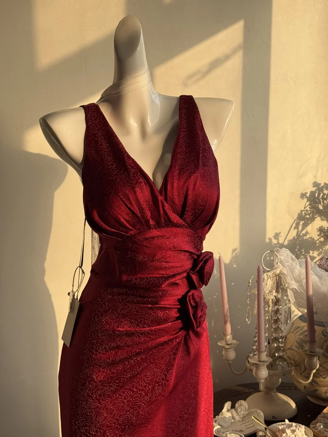 Elegant Burgundy Mermaid Jacquard Satin V-Neck Prom Dress Simple Prom Dresses
