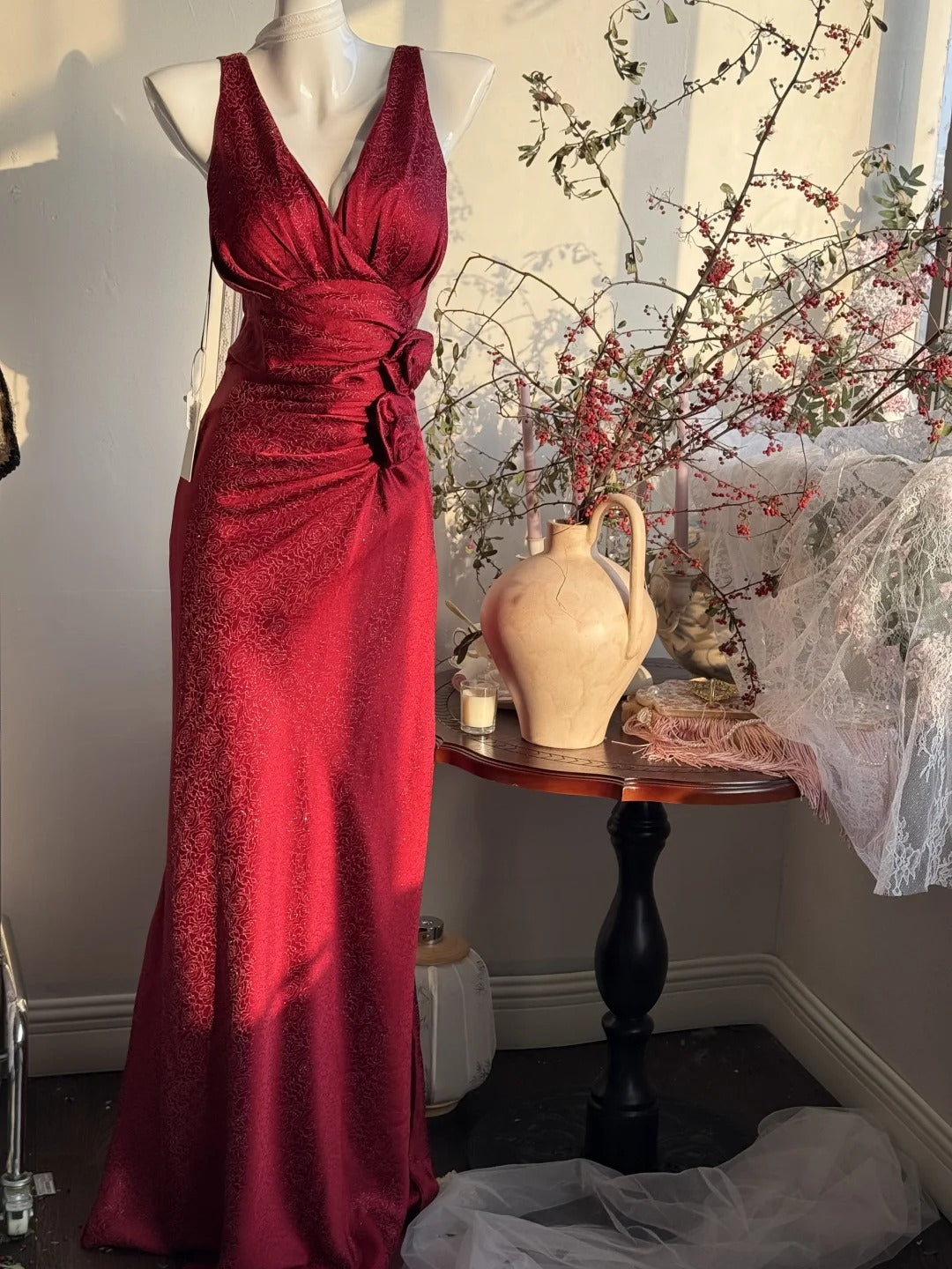 Elegant Burgundy Mermaid Jacquard Satin V-Neck Prom Dress Simple Prom Dresses