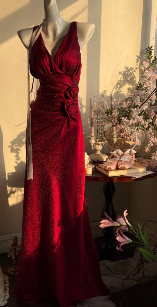 Elegant Burgundy Mermaid Jacquard Satin V-Neck Prom Dress Simple Prom Dresses