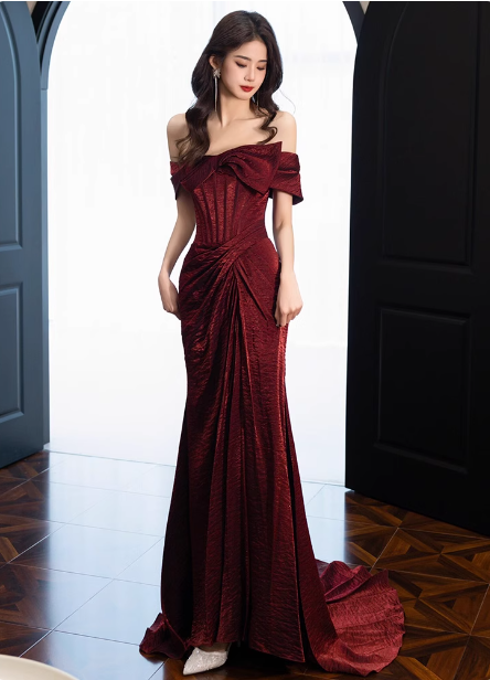 Elegant Burgundy Mermaid Off-The-Shoulder Ruffled Satin Train Prom Dresses Evening Dresses Secondary image