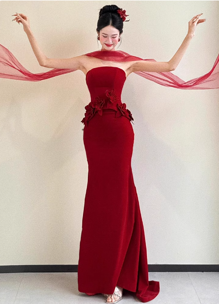 Elegant Burgundy Mermaid Strapless 3D Floral Satin Train Prom Dresses Evening Dresses Secondary image