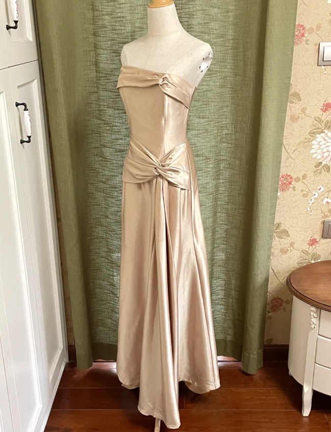 Elegant Champagne A-Line Strapless Twisted Satin Long Prom Dresses Evening Dresses Bridesmaid Dresses