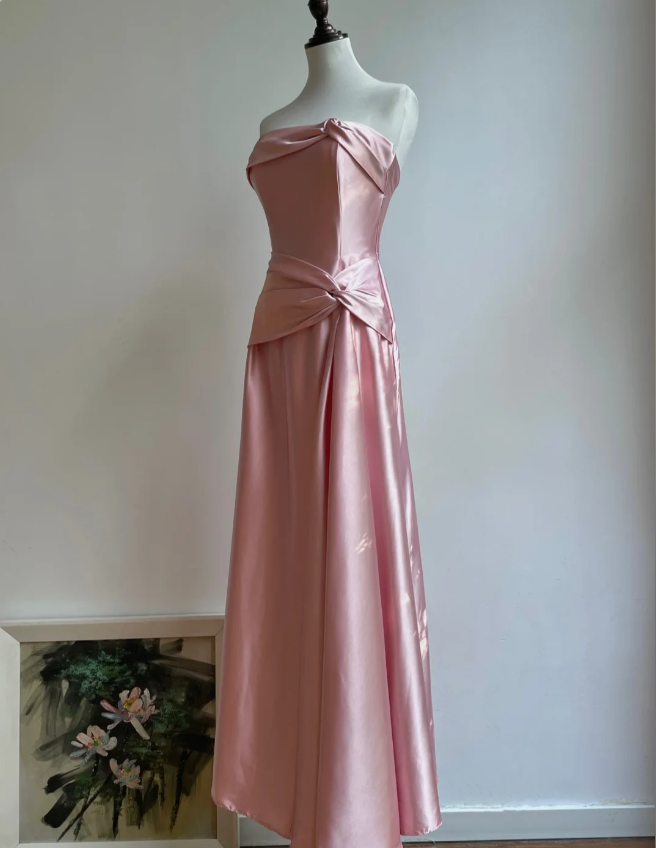 Elegant Champagne A-Line Strapless Twisted Satin Long Prom Dresses Evening Dresses Bridesmaid Dresses